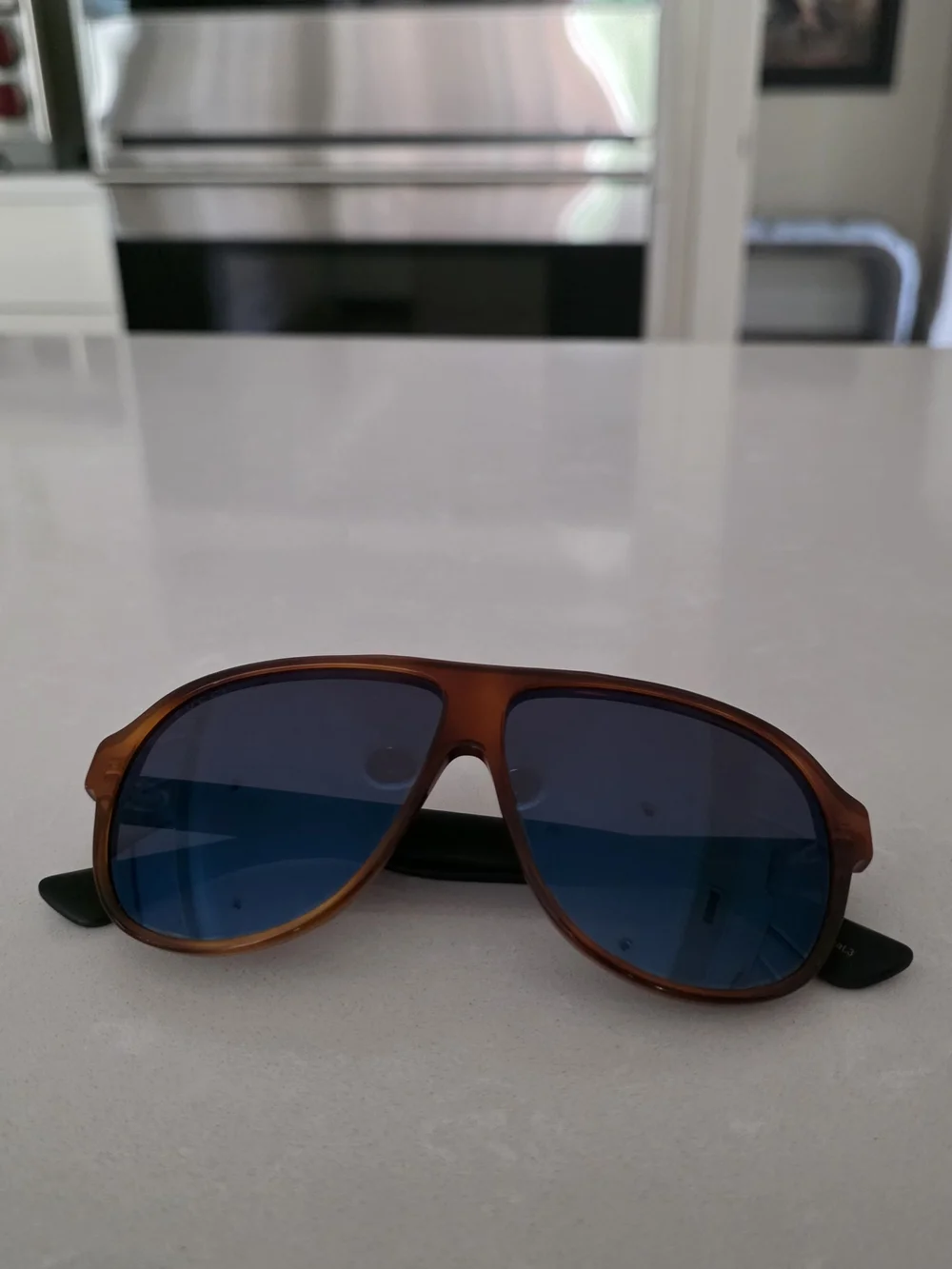 💯Authentic Gucci Unisex Brown Translucent Frame Sunglasses with Blue Lenses